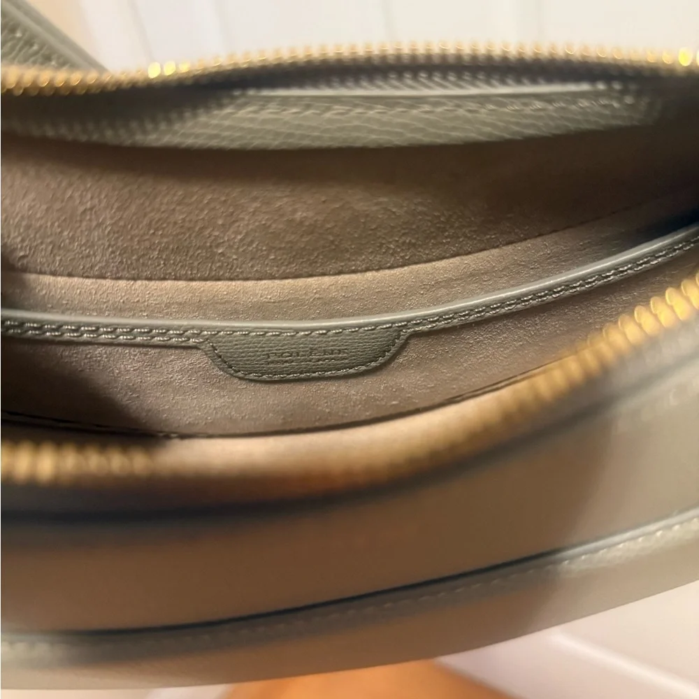 Polène Numéro Dix – Textured Olive Leather - Picture 3 of 7